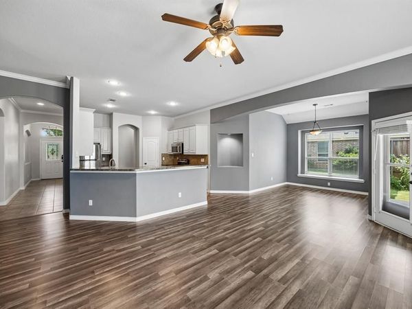 425 Corriente Trail, Azle, TX 76020