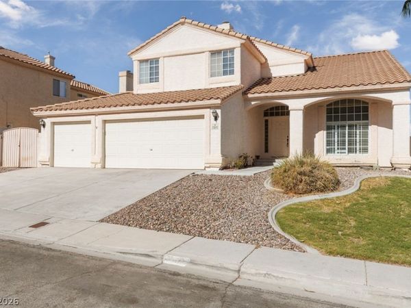 7845 Meadow Creek Street, Las Vegas, NV 89123