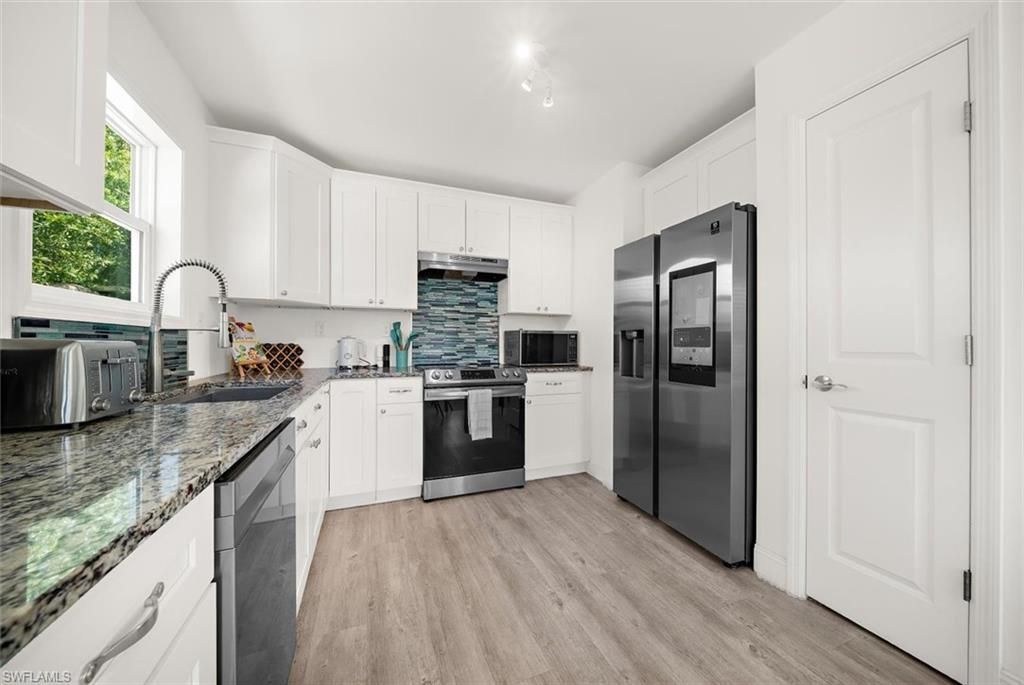 2375 Bahia Vista St , Sarasota, FL 34239 Photo