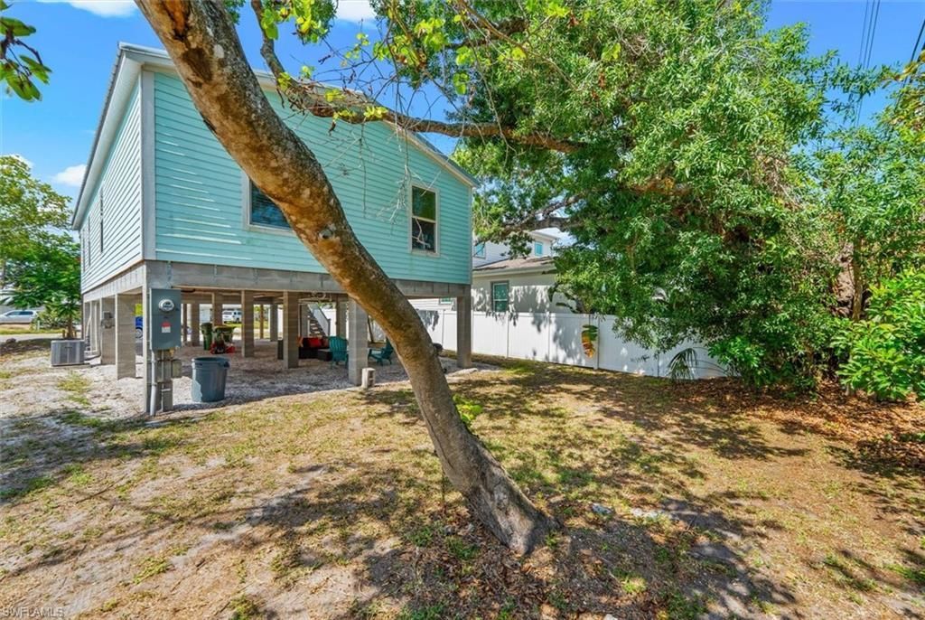 2375 Bahia Vista St , Sarasota, FL 34239 Photo