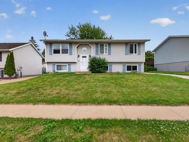 2042 50th Street NW, Rochester, MN 55901