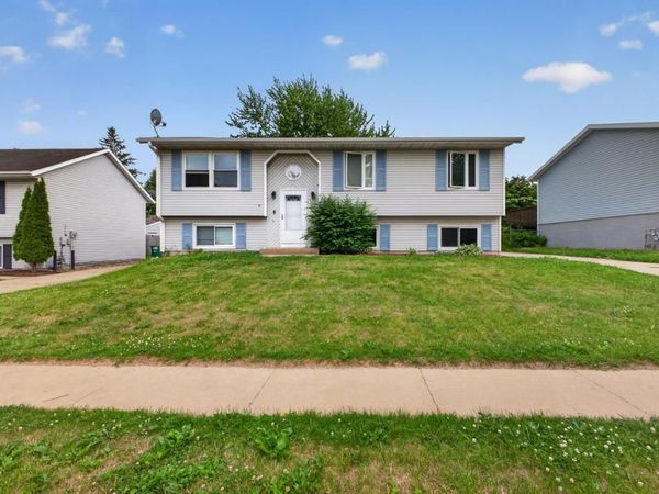 2042 50th Street NW, Rochester, MN 55901