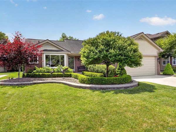 44637 Ridgefield Road , CANTON, MI 48188