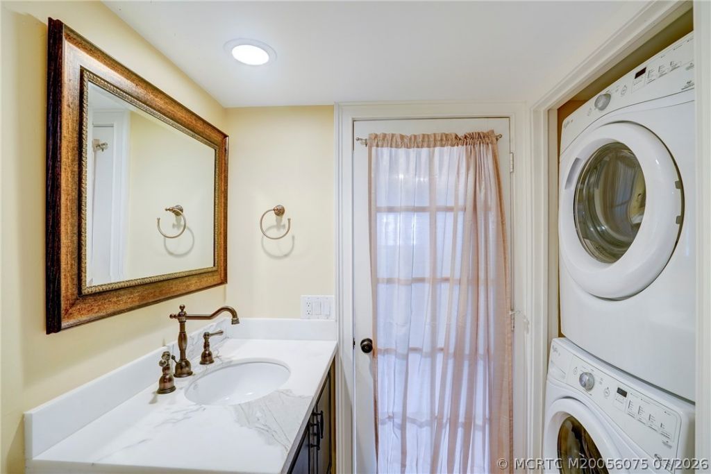 40 NE Plantation Road, Unit 101, Stuart, FL 34996 Photo