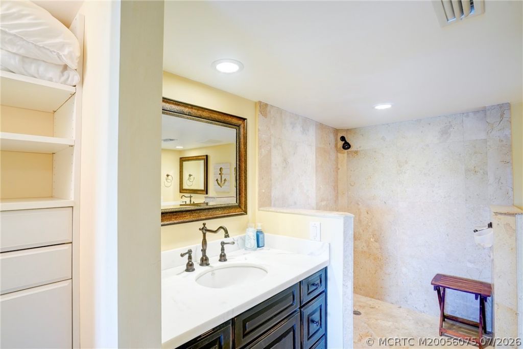 40 NE Plantation Road, Unit 101, Stuart, FL 34996 Photo