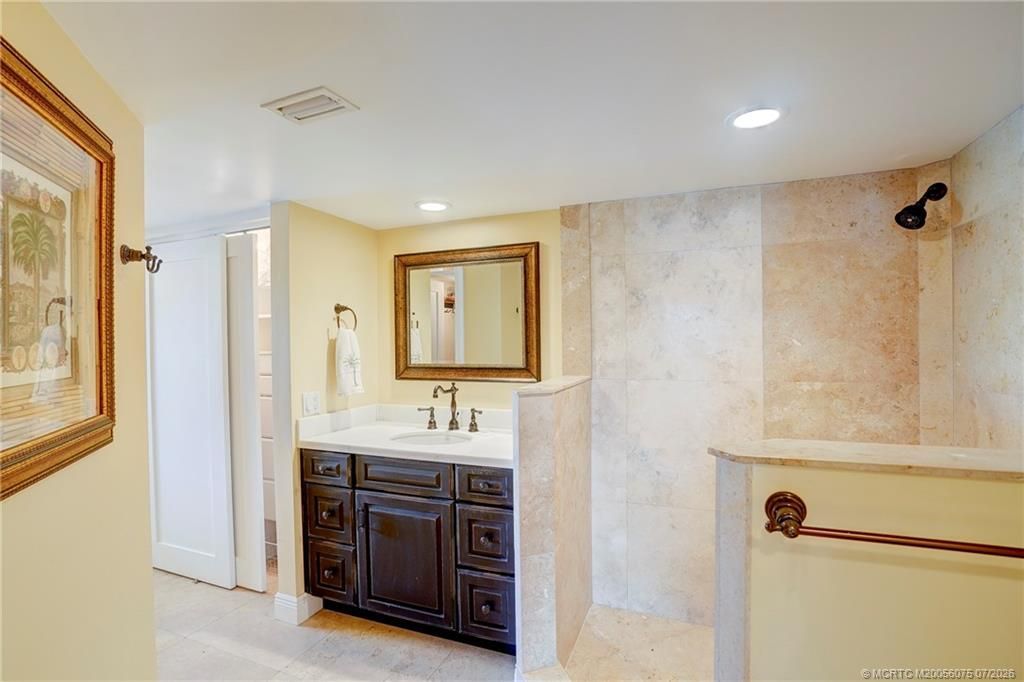 40 NE Plantation Road, Unit 101, Stuart, FL 34996 Photo