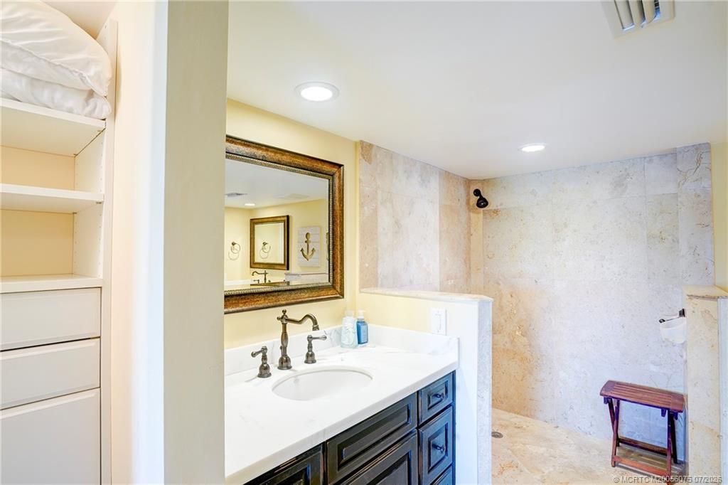 40 NE Plantation Road, Unit 101, Stuart, FL 34996 Photo