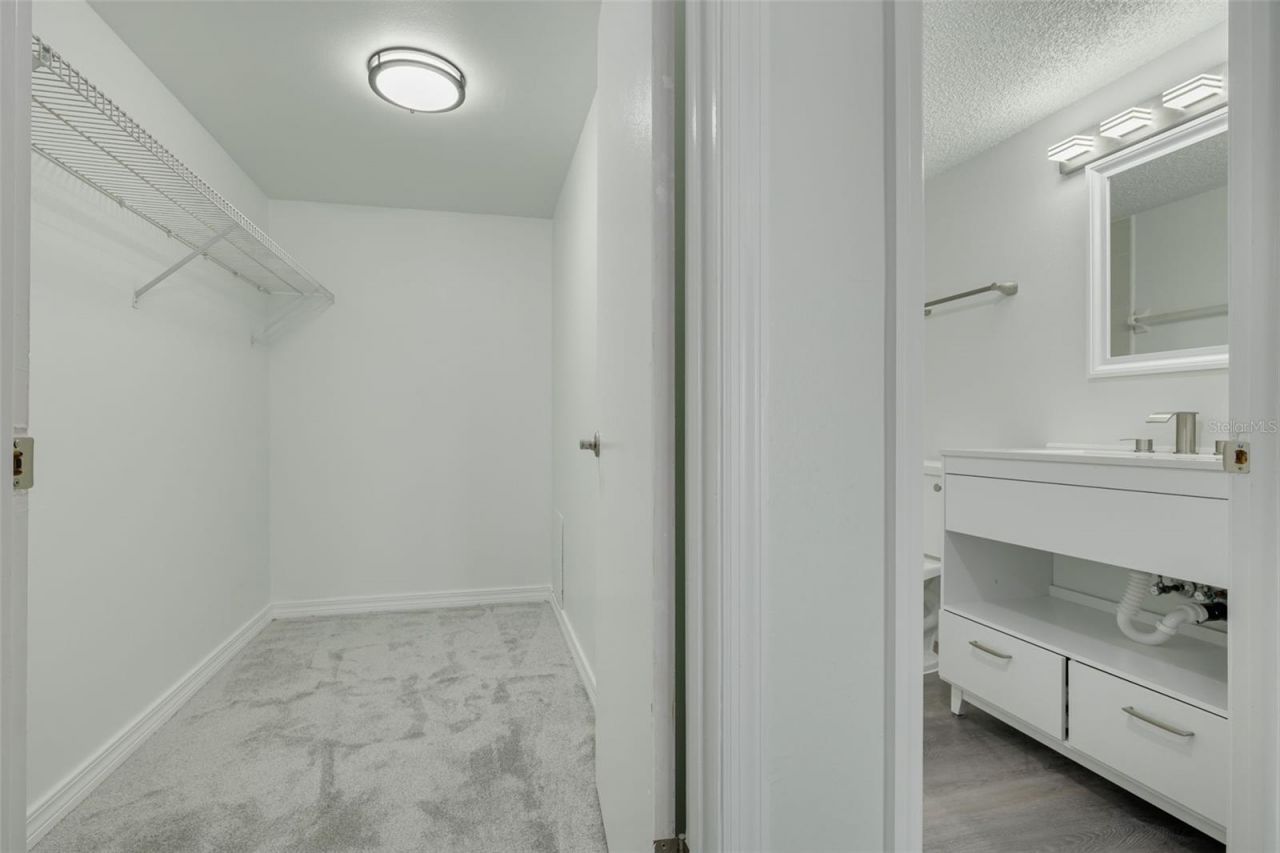 7131 Dell Road , Unit 2, New Port Richey, FL 34653 Photo