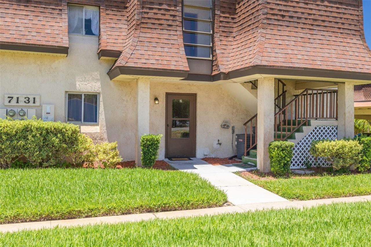 7131 Dell Road , Unit 2, New Port Richey, FL 34653 Photo