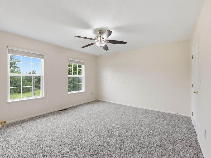 1075 Shady Lake Drive, Columbus, OH 43228 Photo 13