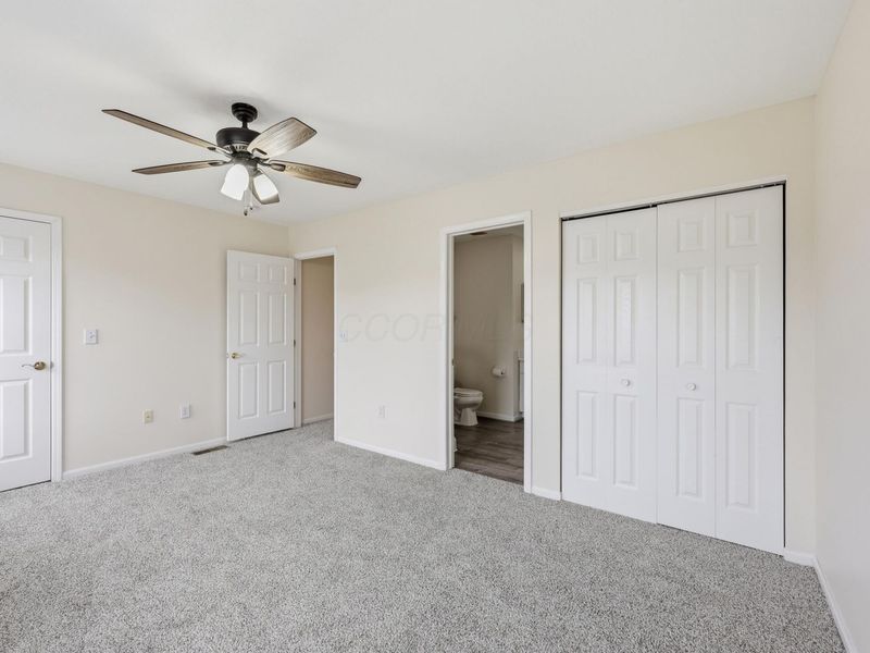 1075 Shady Lake Drive, Columbus, OH 43228 Photo 19