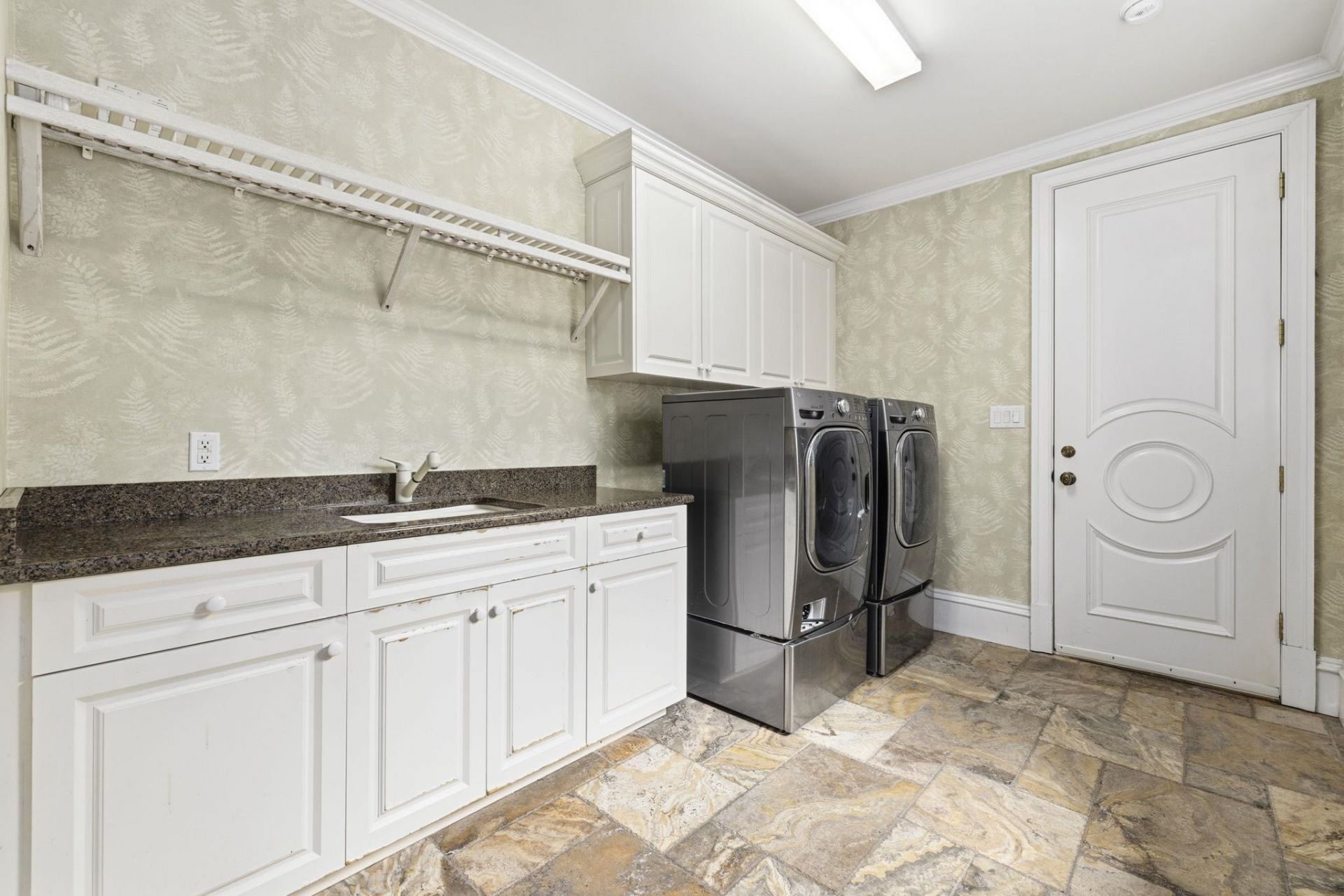 1519 Serena Dr. Photo 34