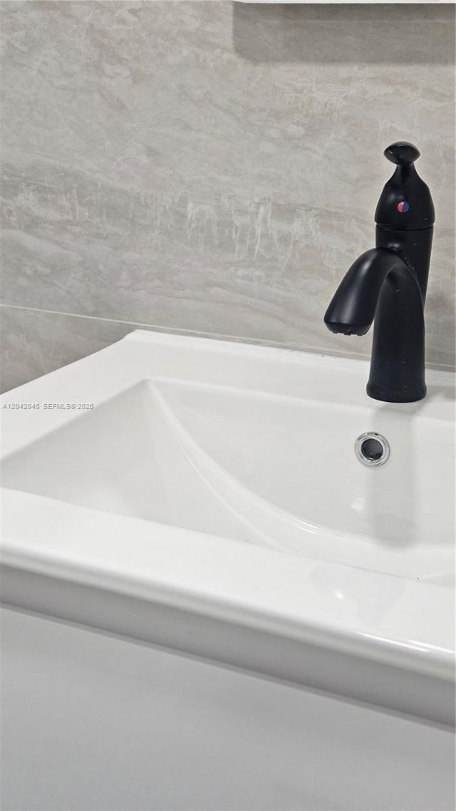 Please Call For Address, Hialeah, FL 33015 Photo