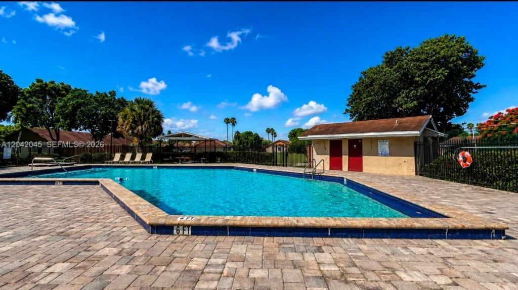6780 NW 186th Ter, Hialeah, FL 33015 Photo