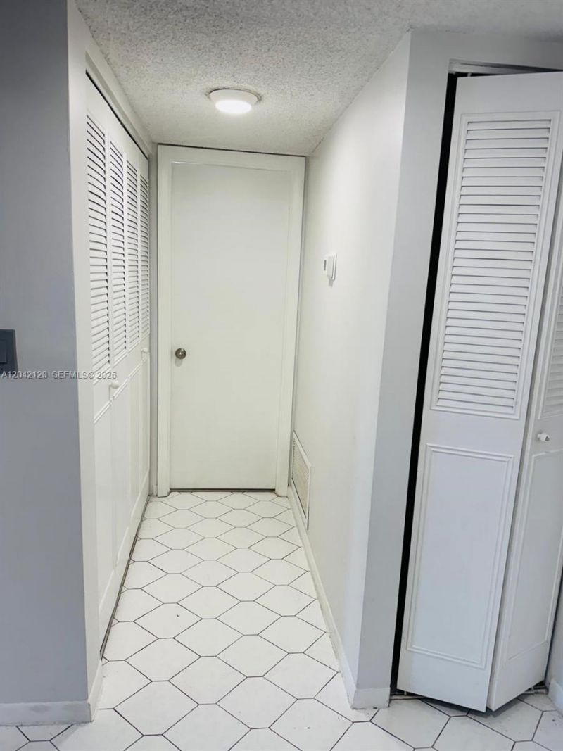 1200 NE Miami Gardens Dr , Unit 218W, Miami, FL 33179 Photo