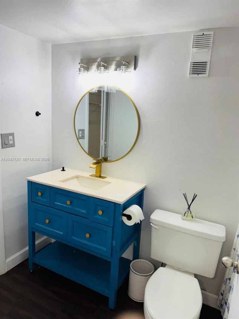 1200 NE Miami Gardens Dr , Unit 218W, Miami, FL 33179 Photo