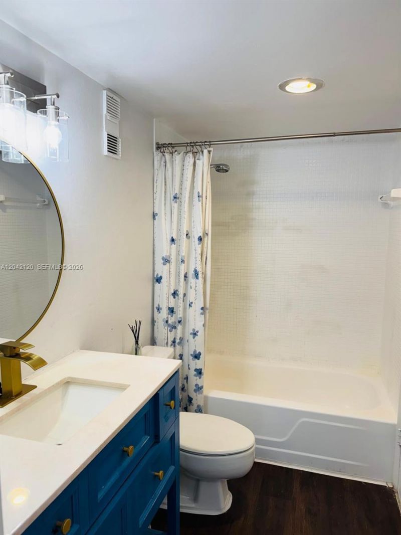 1200 NE Miami Gardens Dr , Unit 218W, Miami, FL 33179 Photo