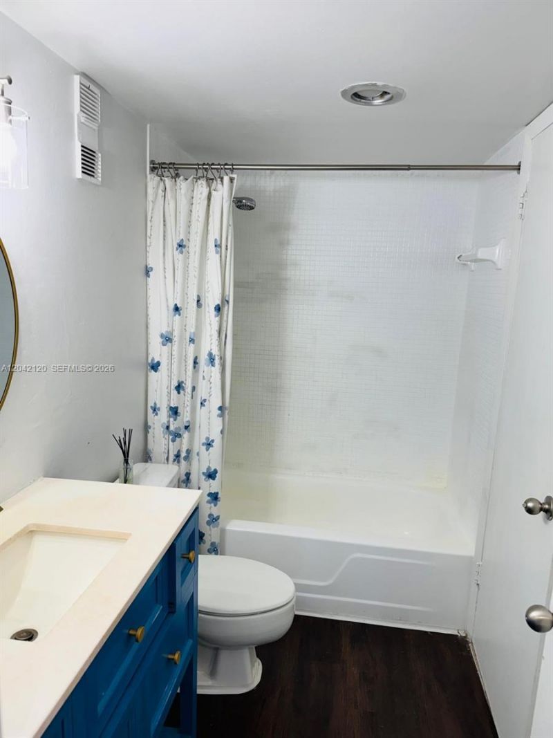 1200 NE Miami Gardens Dr , Unit 218W, Miami, FL 33179 Photo