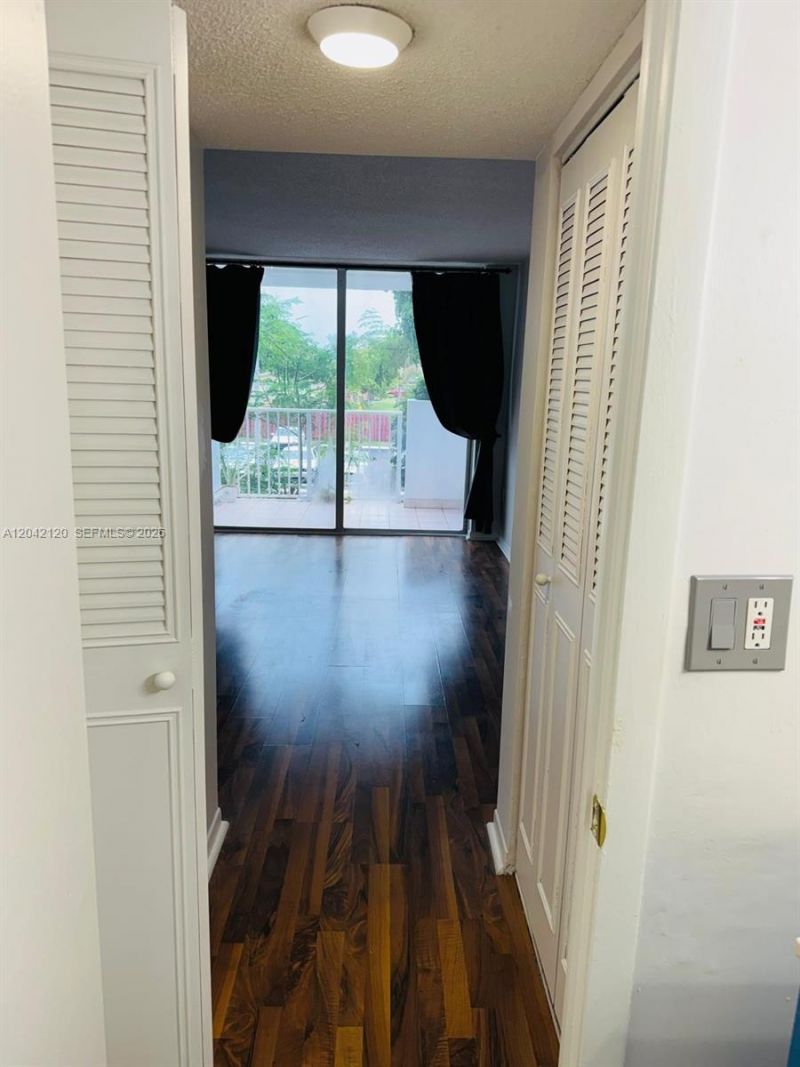 1200 NE Miami Gardens Dr , Unit 218W, Miami, FL 33179 Photo