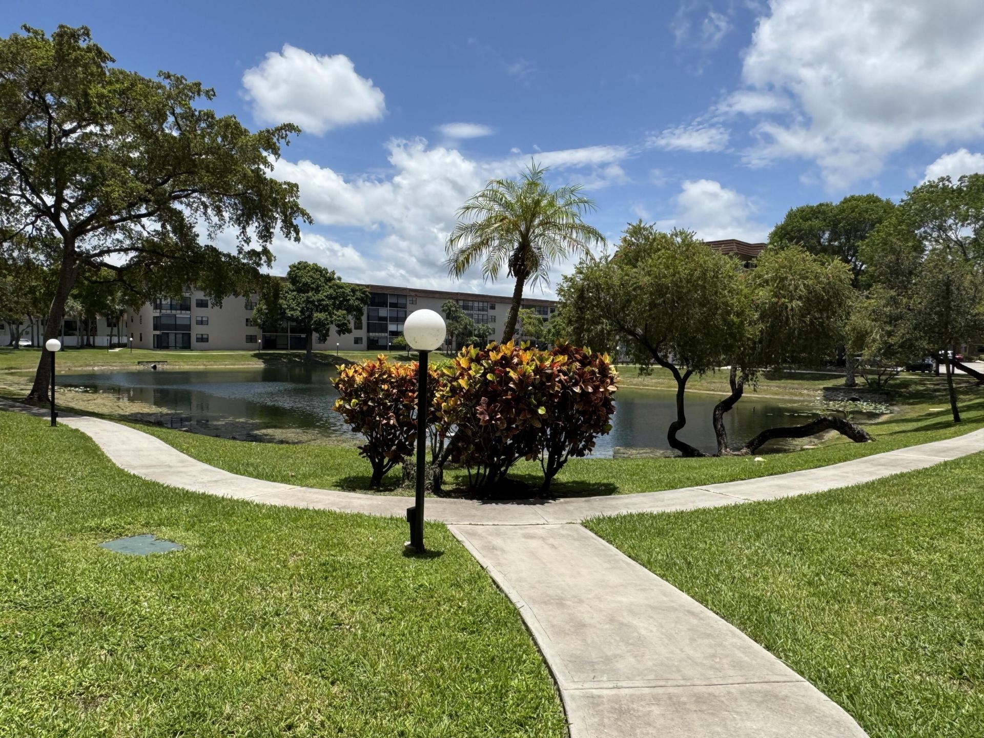 4930 E Sabal Palm Boulevard, Unit 107, Tamarac, FL 33319 Photo