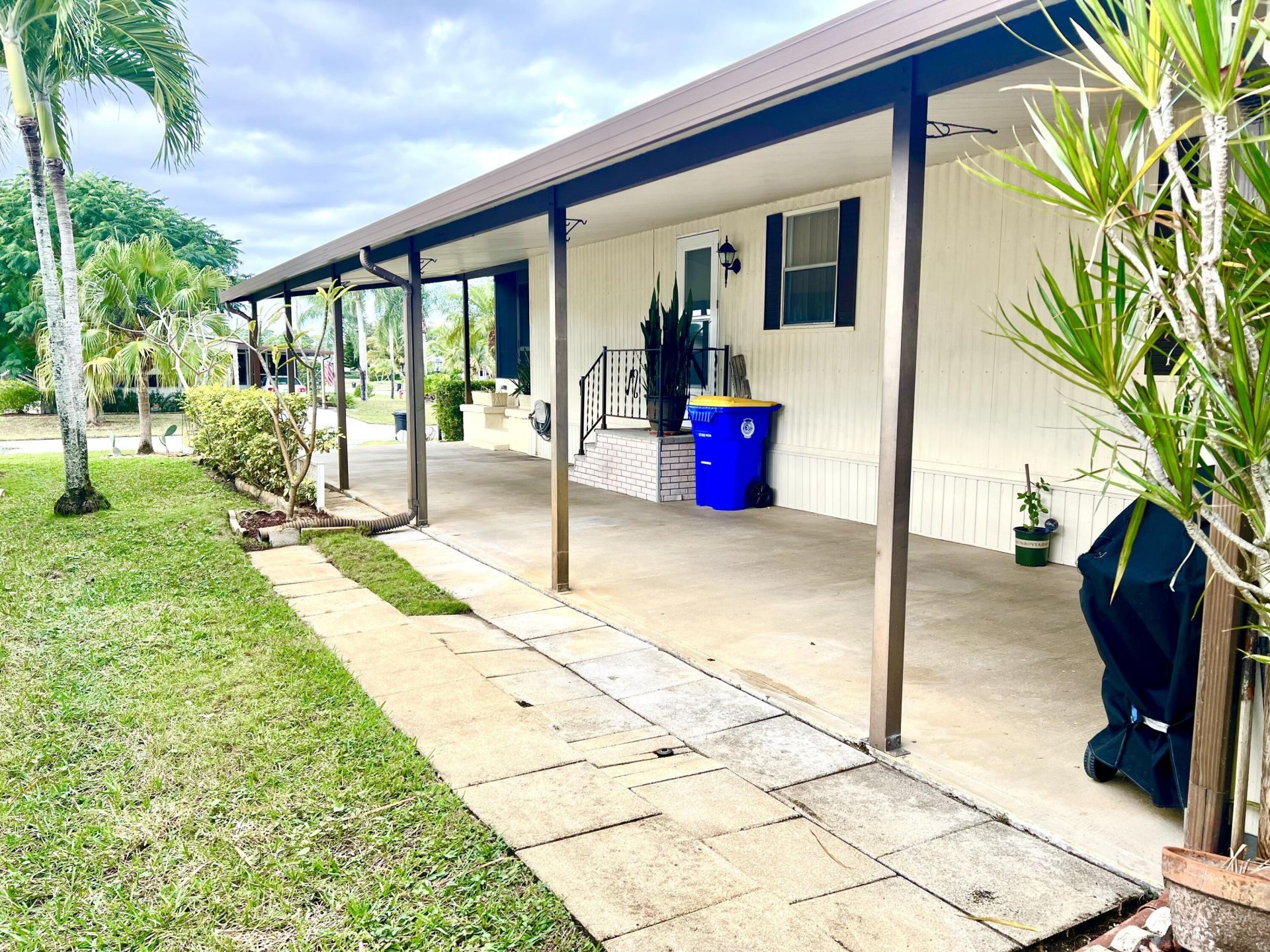 8011 SE Homestead Avenue, Hobe Sound, FL 33455 Photo