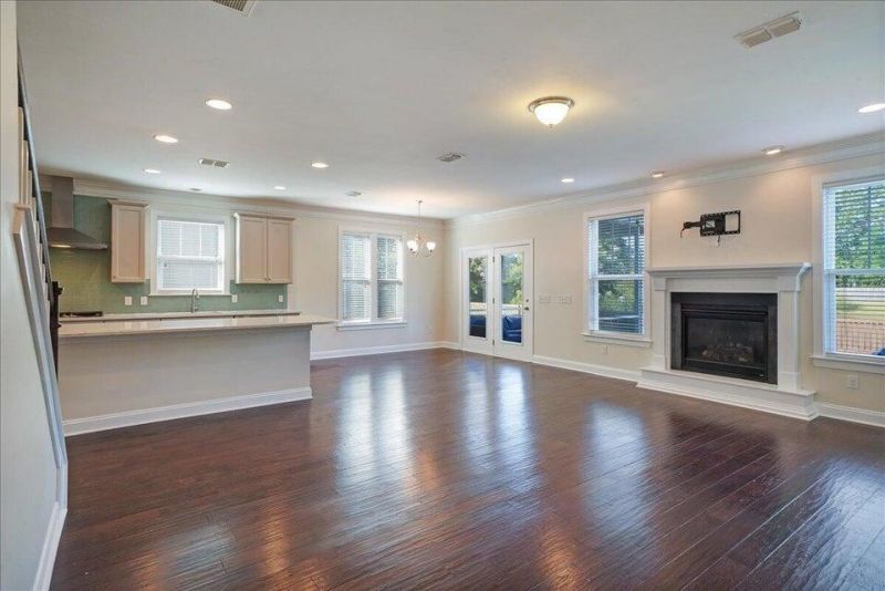 1309 Enfield Lane Photo 7