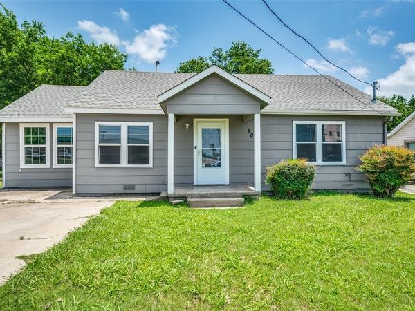 1814 Refinery Road, Gainesville, TX 76240