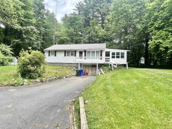 8 Hardy Road, Hudson, NH 03051