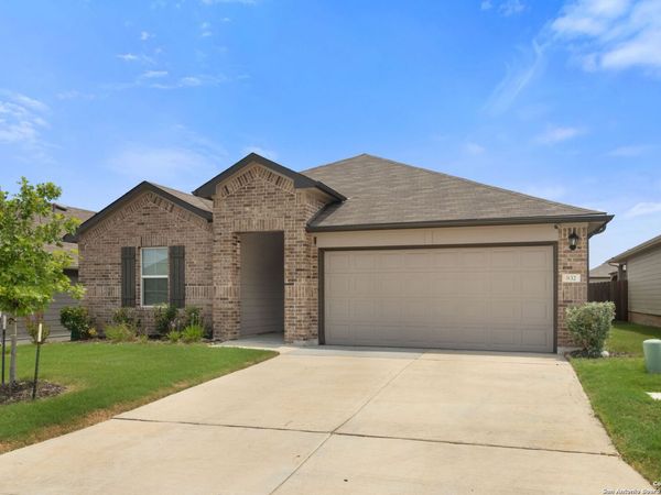 832 PRONGHORN TRL, Seguin, TX 78155