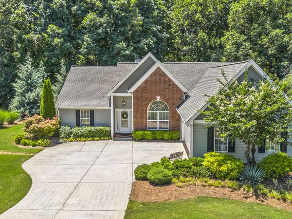 4652 Devencrest Lane, Buford, GA 30519