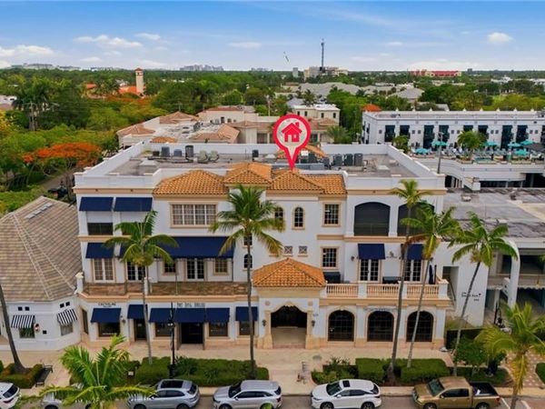 625 5TH AVE S, Unit 302, NAPLES, FL 34102