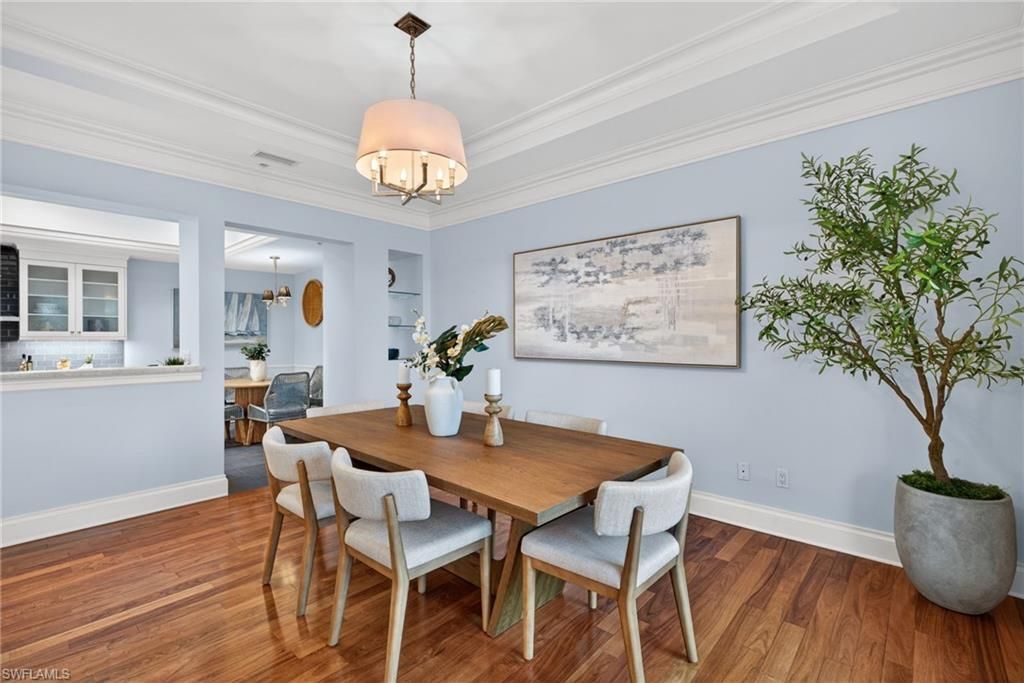 625 5th Ave S, Unit 302, Naples, FL 34102 Photo