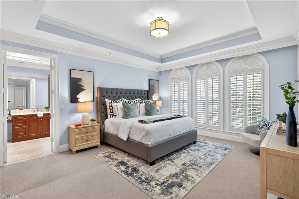 625 5th Ave S, Unit 302, Naples, FL 34102 Photo