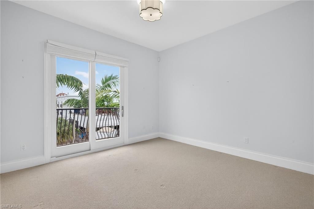 625 5th Ave S, Unit 302, Naples, FL 34102 Photo