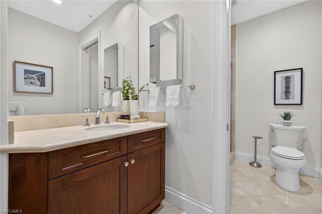 625 5th Ave S, Unit 302, Naples, FL 34102 Photo