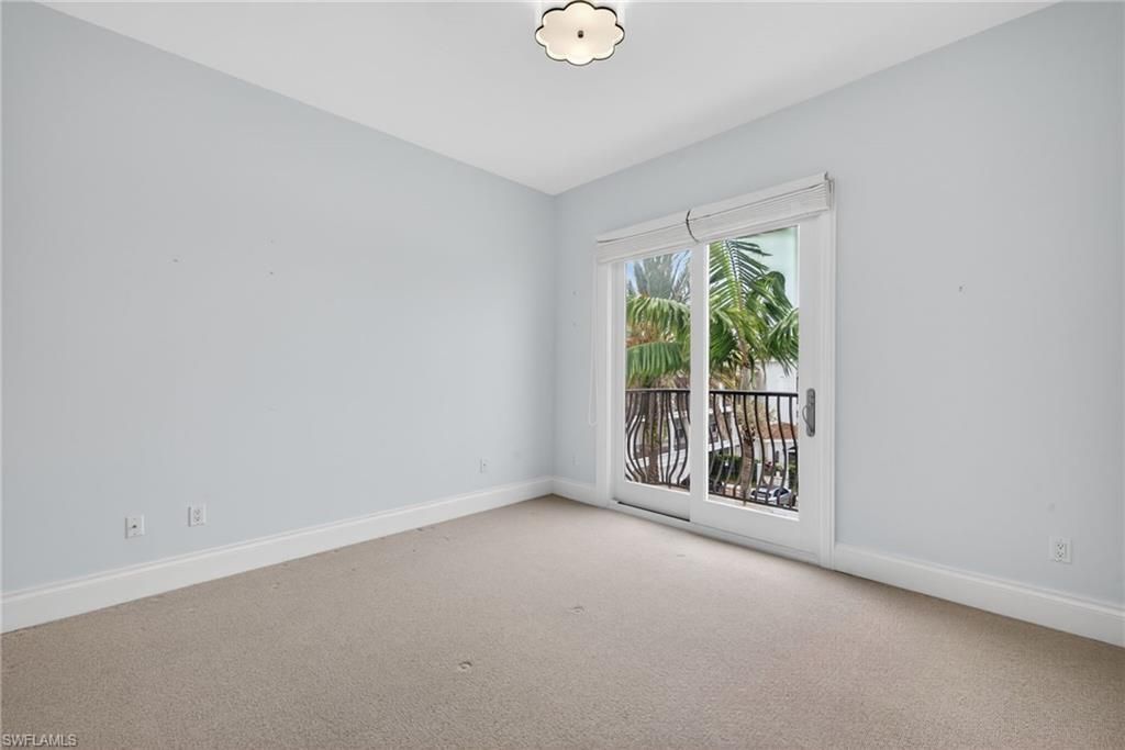 625 5th Ave S, Unit 302, Naples, FL 34102 Photo