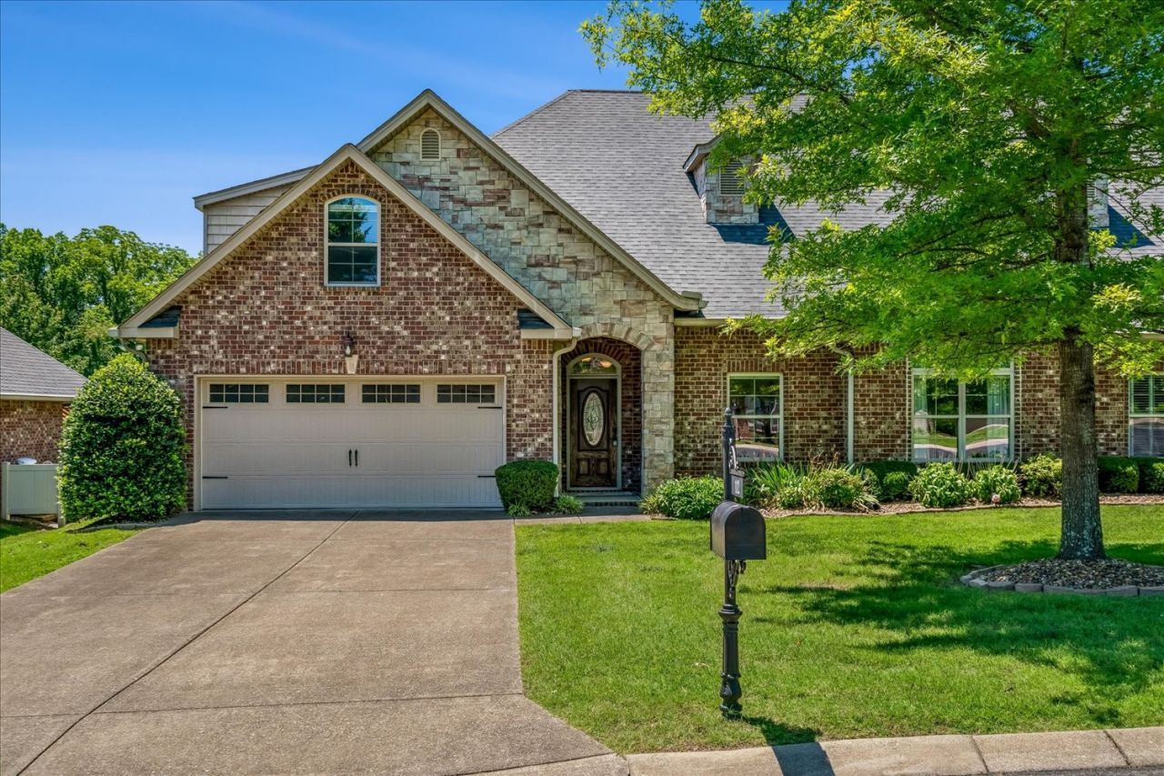 112 Silverstone Ln  Hermitage, TN 37076