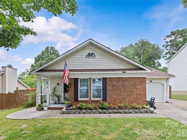 7130 Bluff Wood Cove, Charlotte, NC 28212