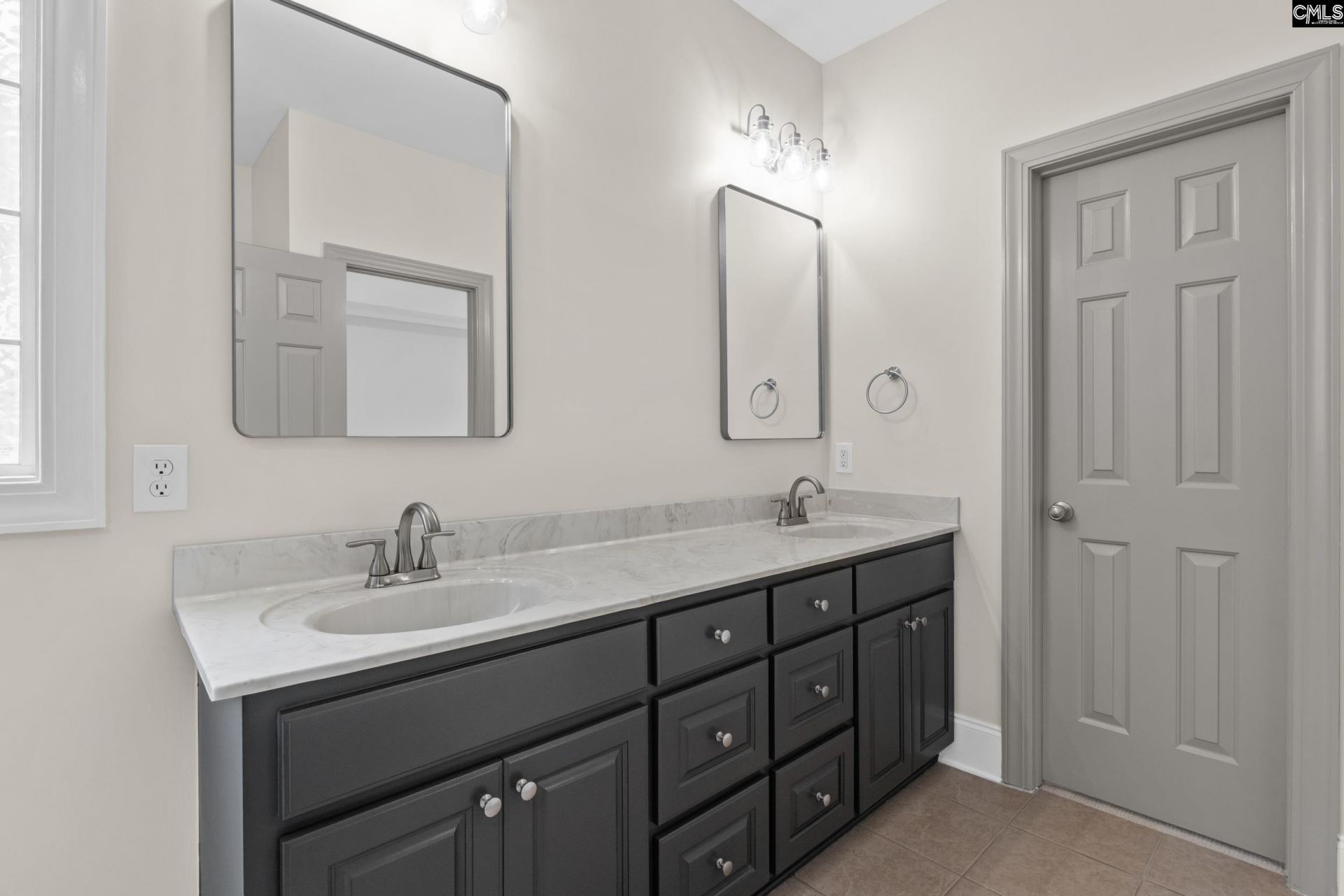 24 Mauser Drive  Photo 9