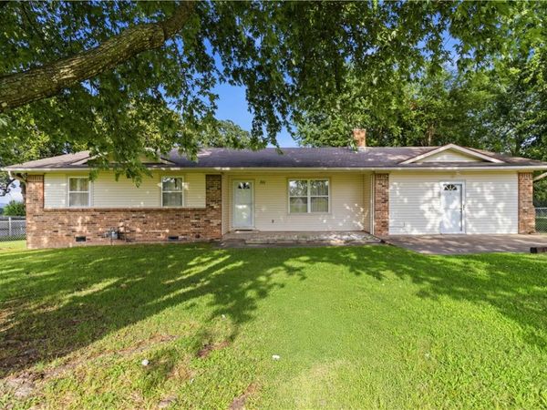 311 Wayne Villines Road , Prairie Grove, AR 72753