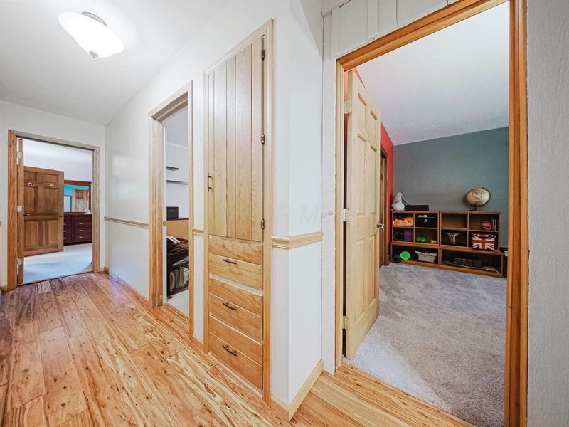 8015 Riverside Drive, Dublin, OH 43016 Photo 19