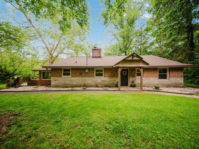 8015 Riverside Drive, Dublin, OH 43016 Photo 2