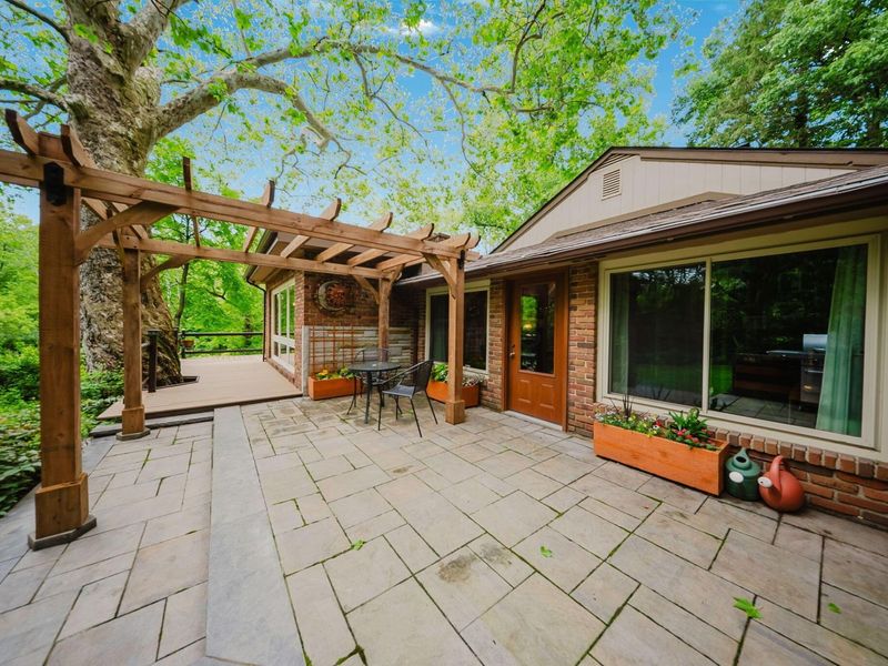 8015 Riverside Drive, Dublin, OH 43016 Photo 36