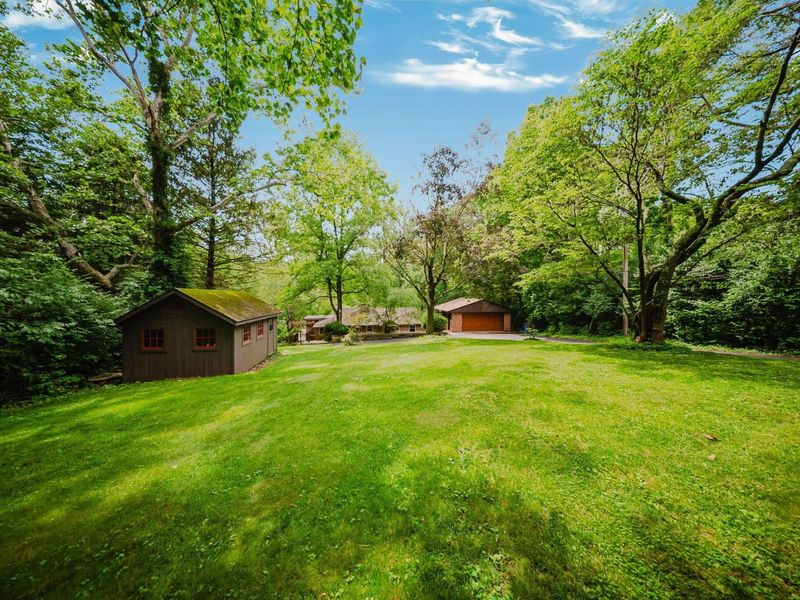 8015 Riverside Drive, Dublin, OH 43016 Photo 46