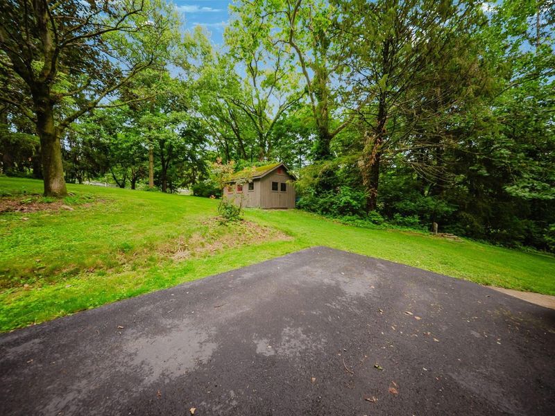 8015 Riverside Drive, Dublin, OH 43016 Photo 47