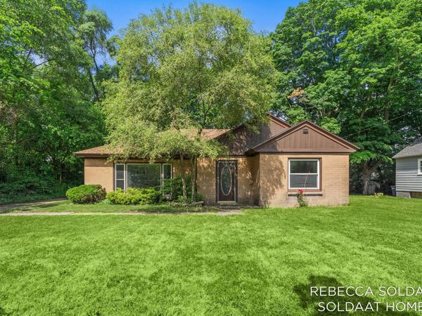 1621 Preston Avenue NW, Grand Rapids, MI 49504