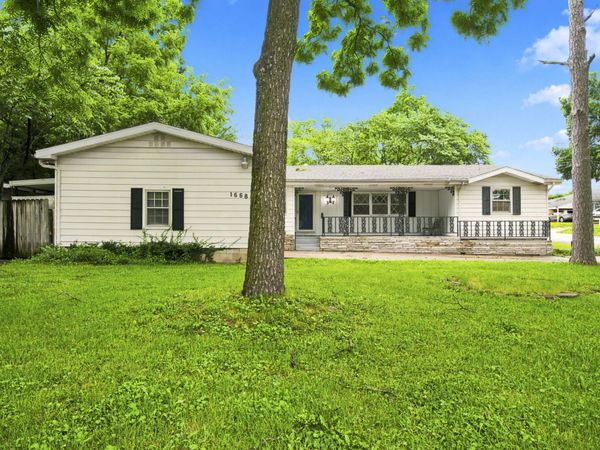 1668 S Sieger Drive , Springfield, MO 65804