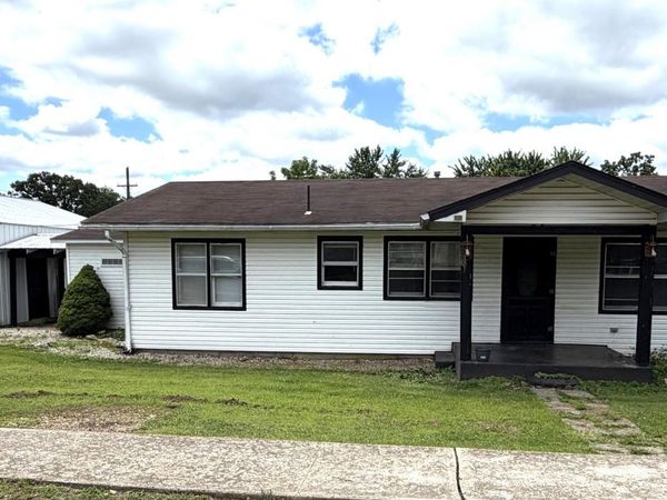 221 E 3rd Street , Mountain View, MO 65548