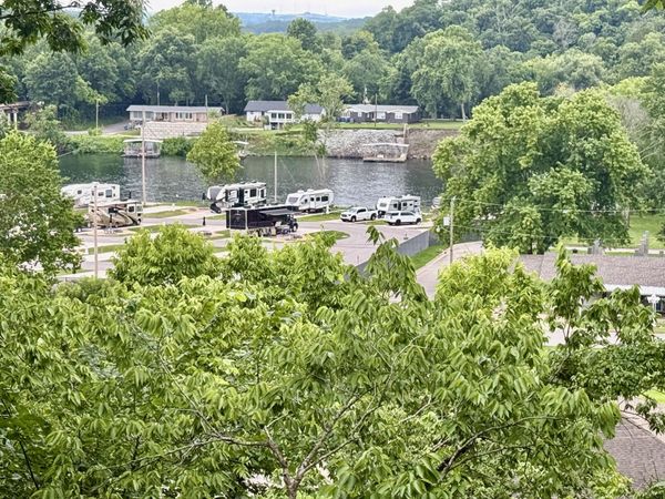 802 S 5th Street , Branson, MO 65616