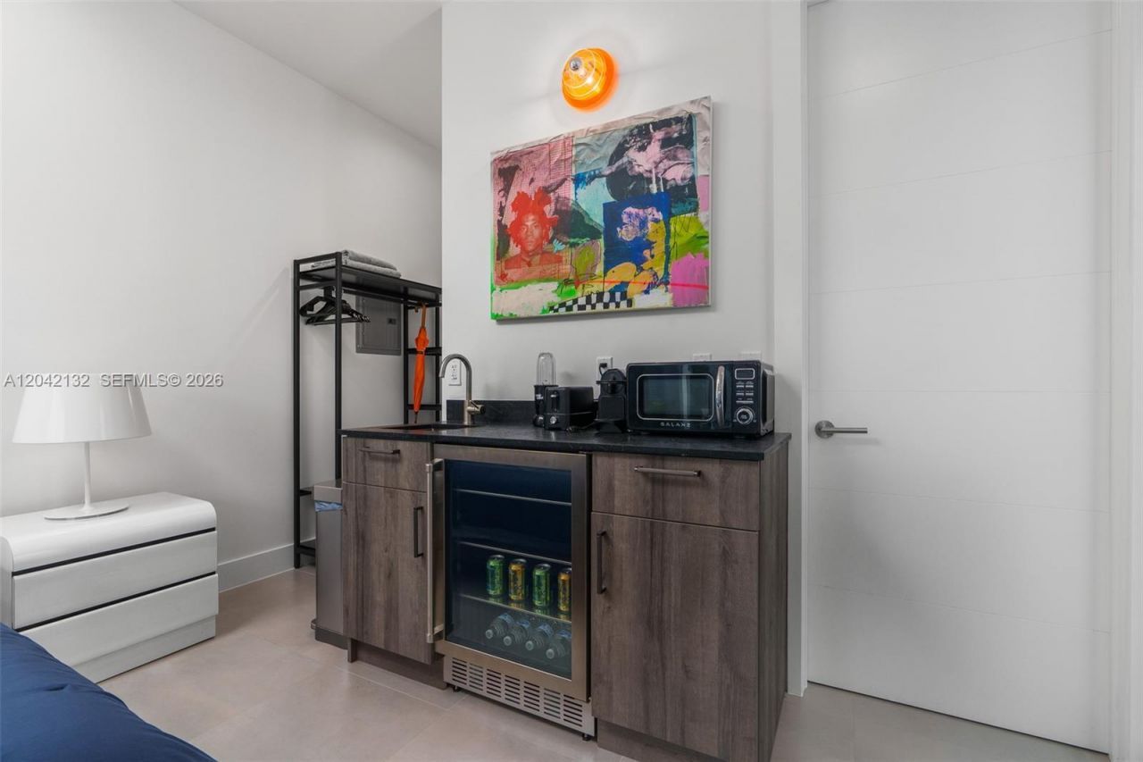 41 NE 24th St, Wilton Manors, FL 33305 Photo